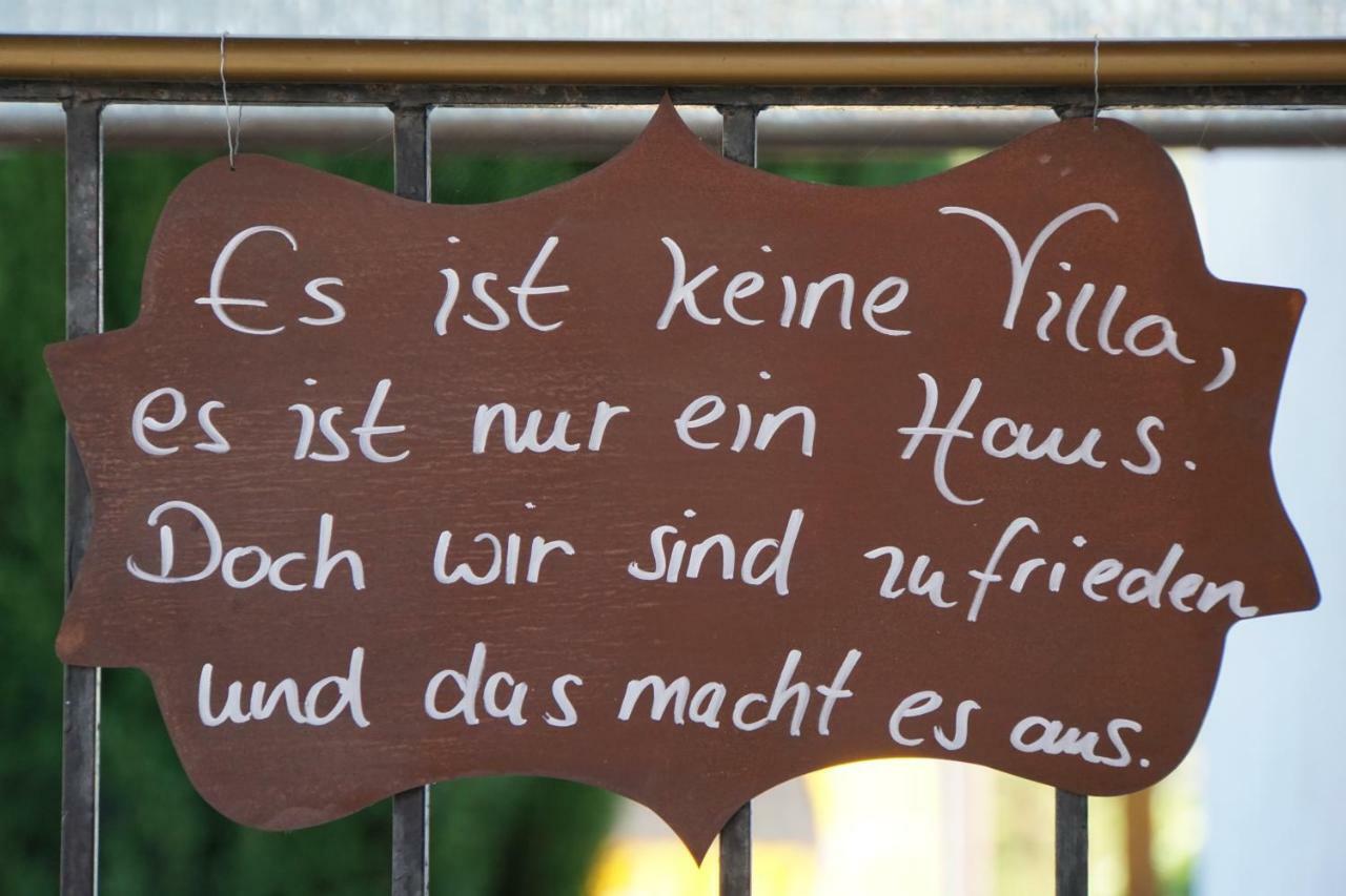 Ferienwohnung Knittel Kallstadt Bagian luar foto